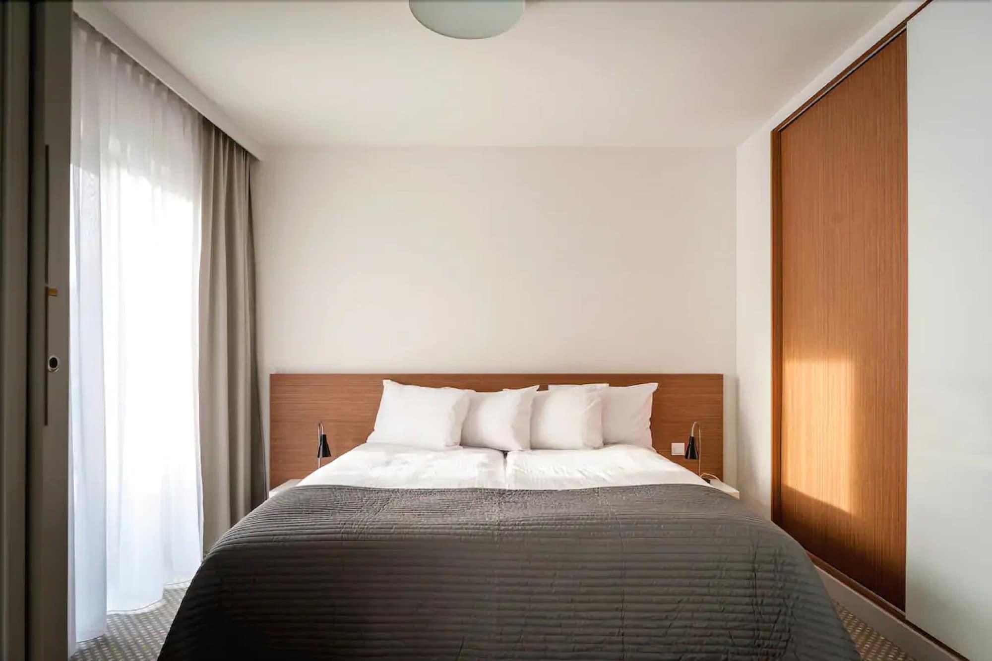 Aparthotel Invite à Wrocław Extérieur photo