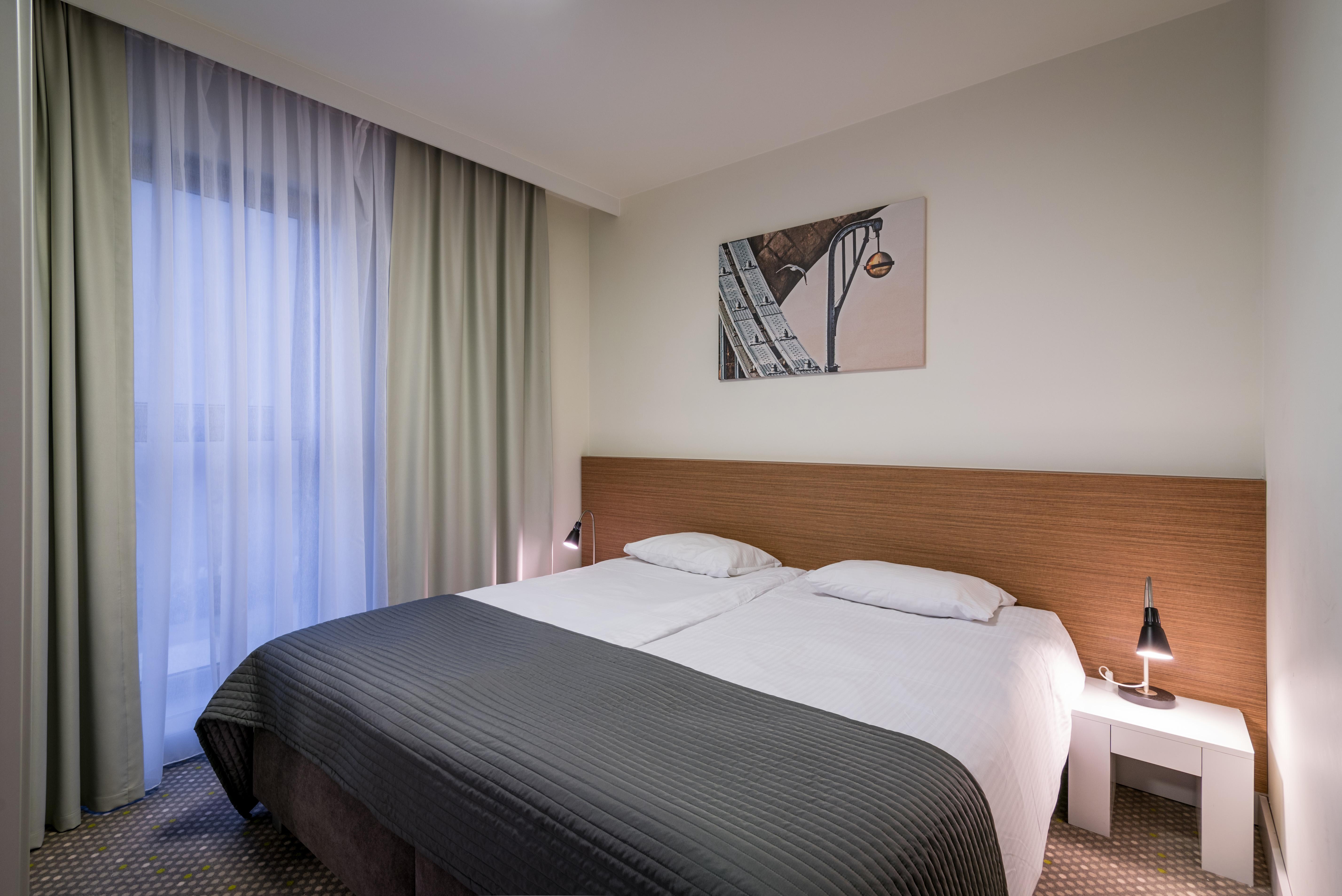 Aparthotel Invite à Wrocław Extérieur photo